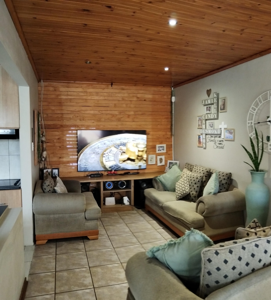 3 Bedroom Property for Sale in Strelitzia Park Eastern Cape